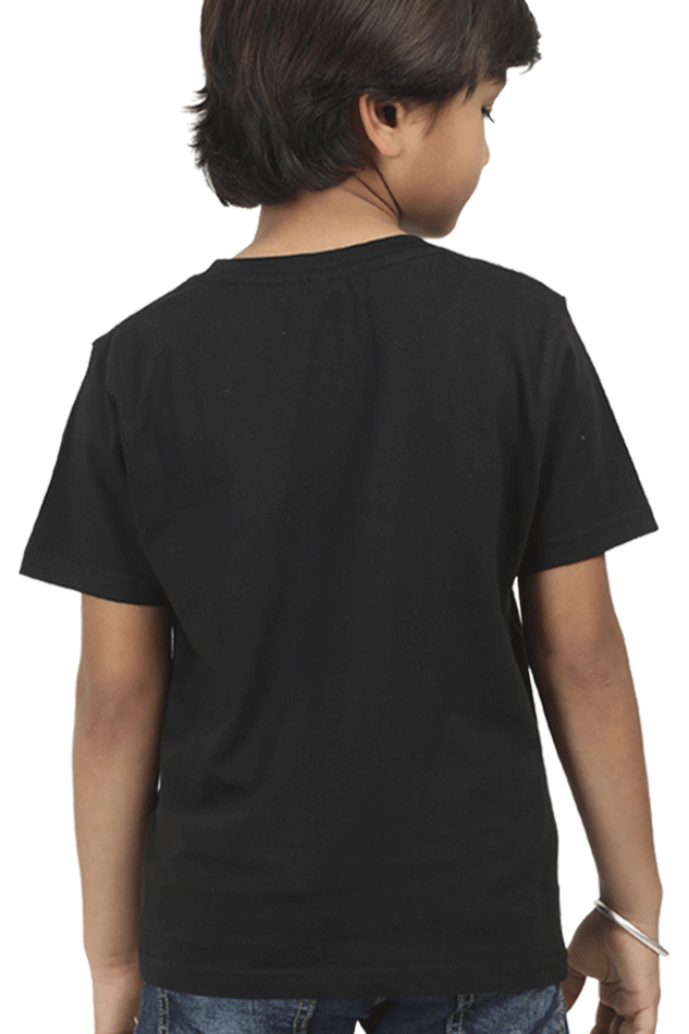 Spread Love with adorable Santa showing peace -Boyst shirt